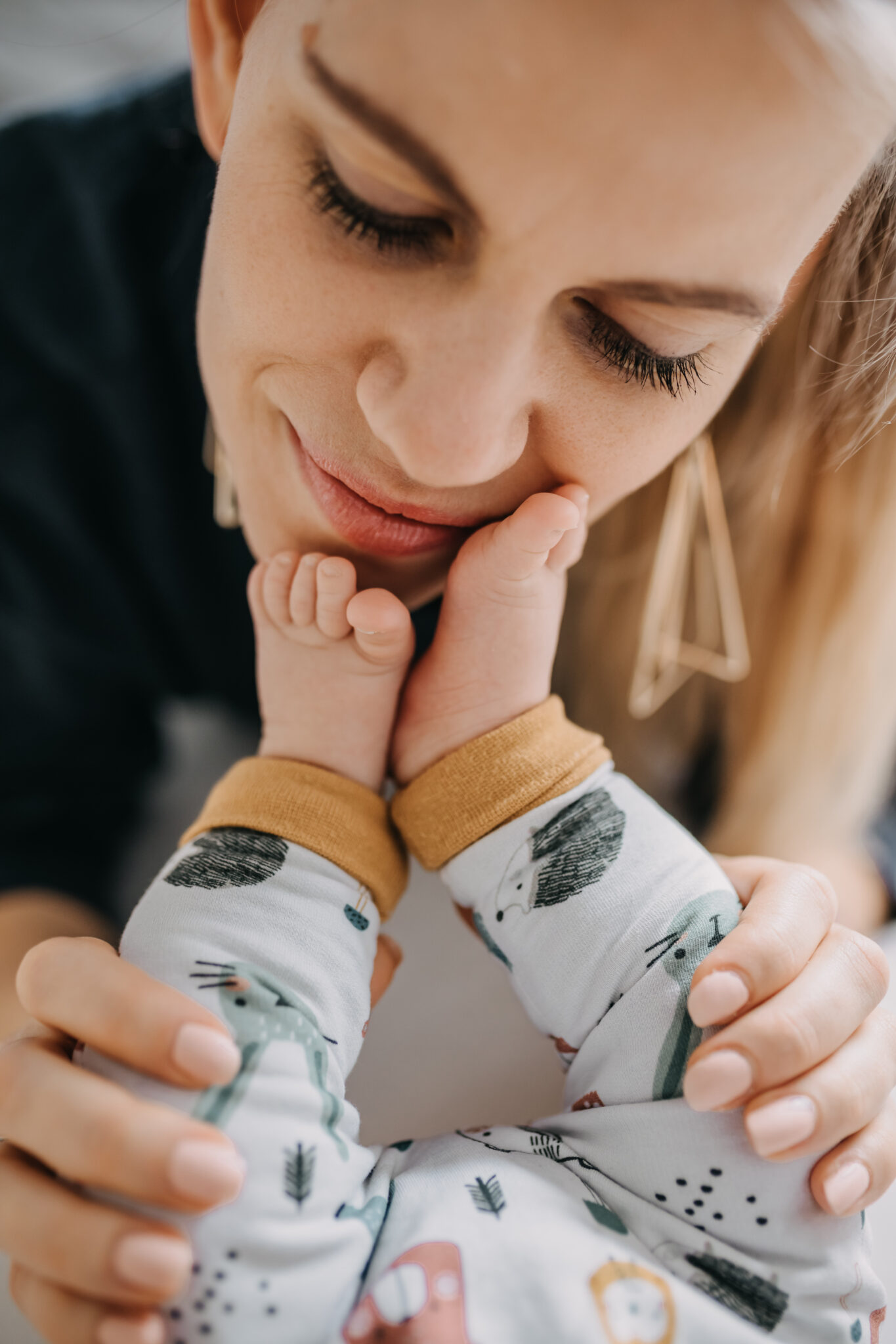 Natürliches Newborn Shooting bei euch zuhause